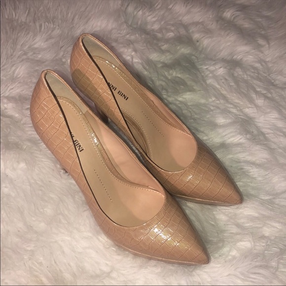 Gianni Bini Shoes - GIANNI BINI Nude Shimmer Reptile Print Heels
